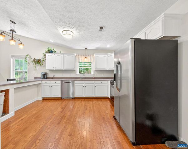 47 S FORK DR, Louisa, VA 23093