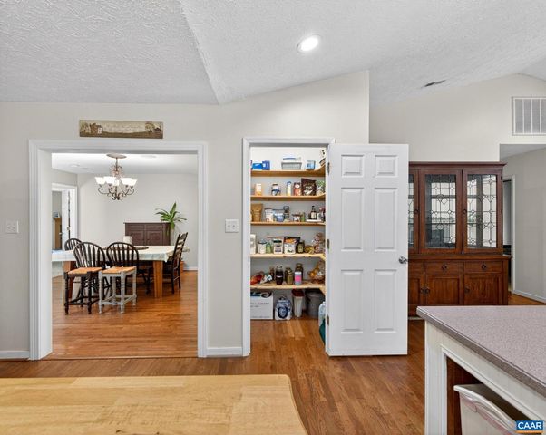 47 S FORK DR, Louisa, VA 23093