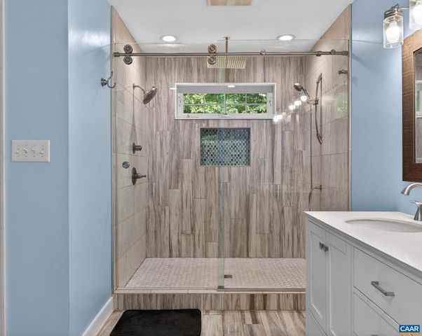 47 S FORK DR, Louisa, VA 23093