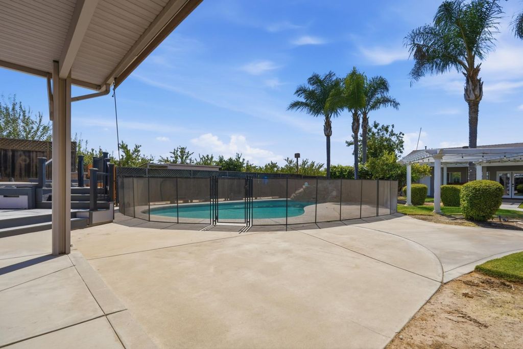 Image 62 of property listing at 11635 S Amber Avenue, Selma, CA 93662