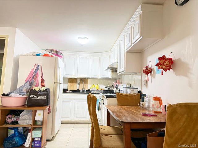 4317 Union Street 6E, Flushing, NY 11355