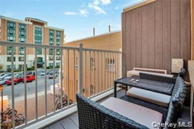 251 W Broadway 306, Long Beach, NY 11561