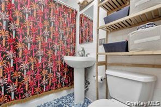 251 W Broadway 306, Long Beach, NY 11561