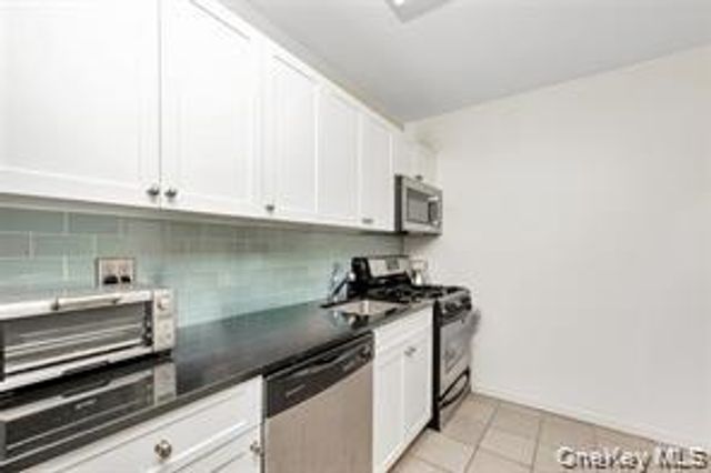 251 W Broadway 306, Long Beach, NY 11561