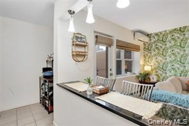 251 W Broadway 306, Long Beach, NY 11561