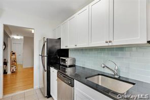 251 W Broadway 306, Long Beach, NY 11561