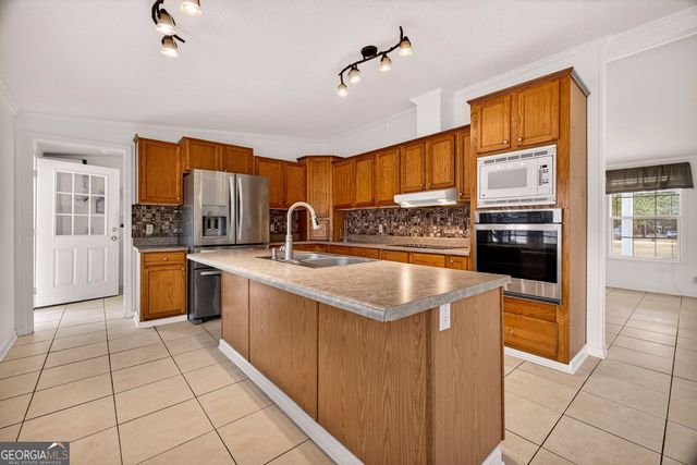 1323 Starling Road, Pembroke, GA 31321
