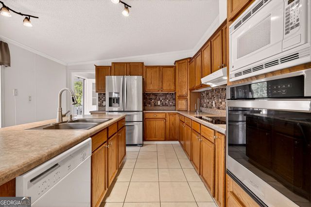 1323 Starling Road, Pembroke, GA 31321