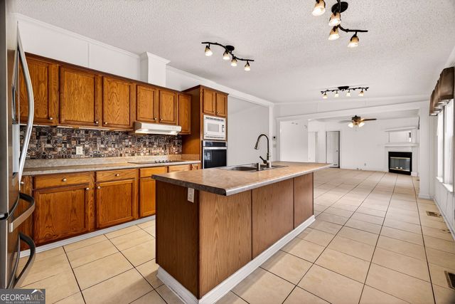 1323 Starling Road, Pembroke, GA 31321