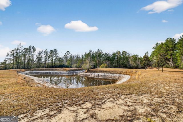 1323 Starling Road, Pembroke, GA 31321