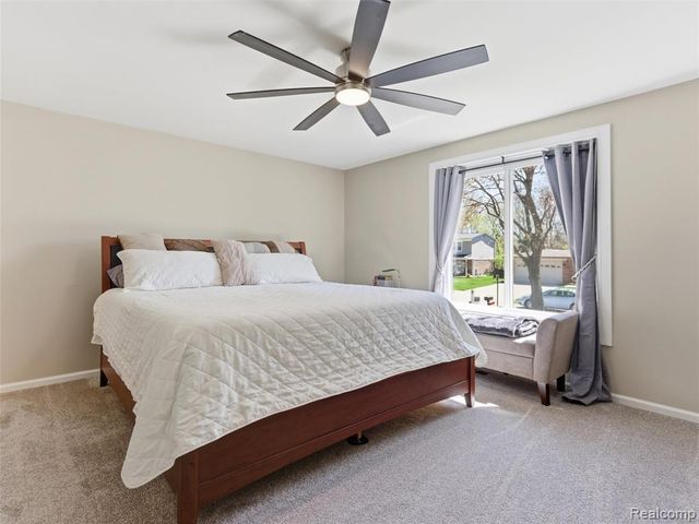 1373 Glenwood Drive, Troy, MI 48083