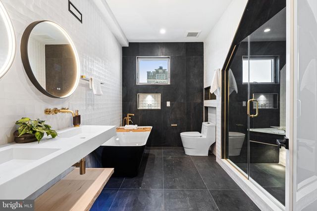 1318 S DORRANCE ST, Philadelphia, PA 19146