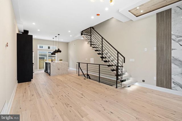 1318 S DORRANCE ST, Philadelphia, PA 19146