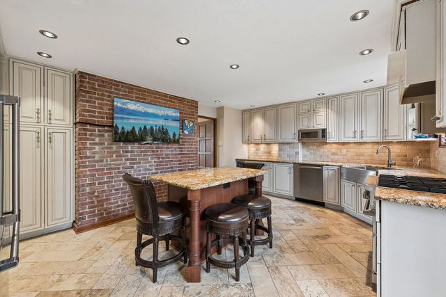 1247 Washington ROAD, Mt Lebanon, PA 15228