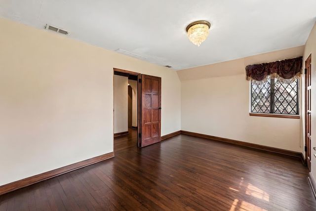 1247 Washington ROAD, Mt Lebanon, PA 15228
