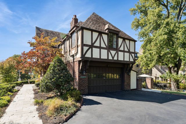1247 Washington ROAD, Mt Lebanon, PA 15228