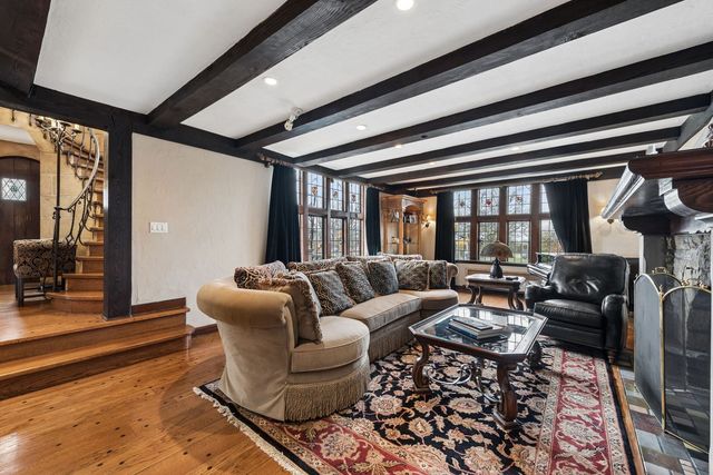 1247 Washington ROAD, Mt Lebanon, PA 15228