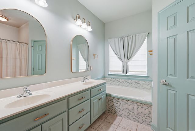 2 ABBIE Drive, Vilonia, AR 72173