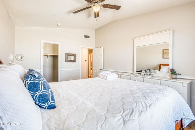 1627 Brillo Del Sol Court, El Paso, TX 79911