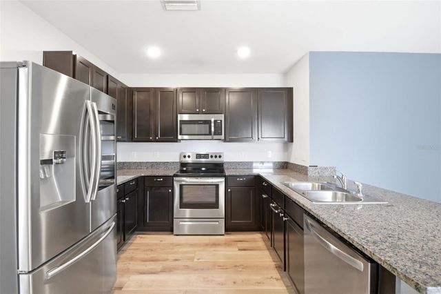 5924 BRIAR ROSE WAY, Sarasota, FL 34232