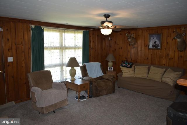 236 W ORE ST, Seven Valleys, PA 17360