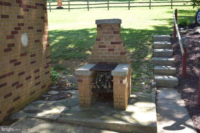 236 W ORE ST, Seven Valleys, PA 17360