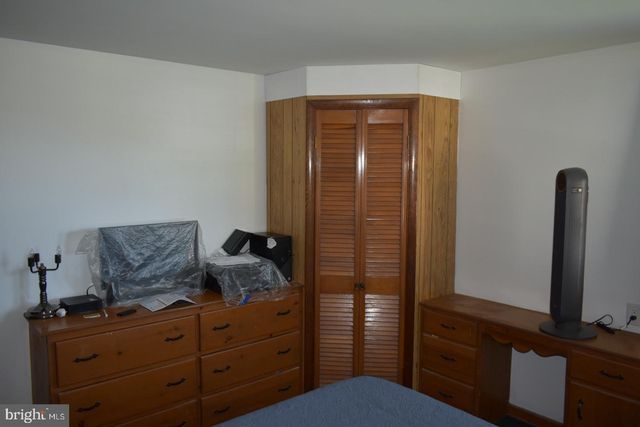 236 W ORE ST, Seven Valleys, PA 17360