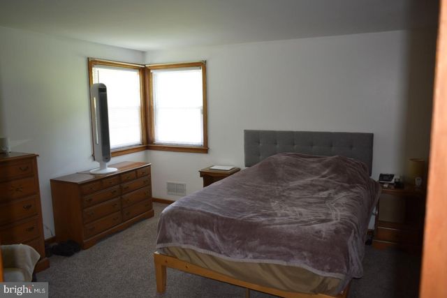236 W ORE ST, Seven Valleys, PA 17360