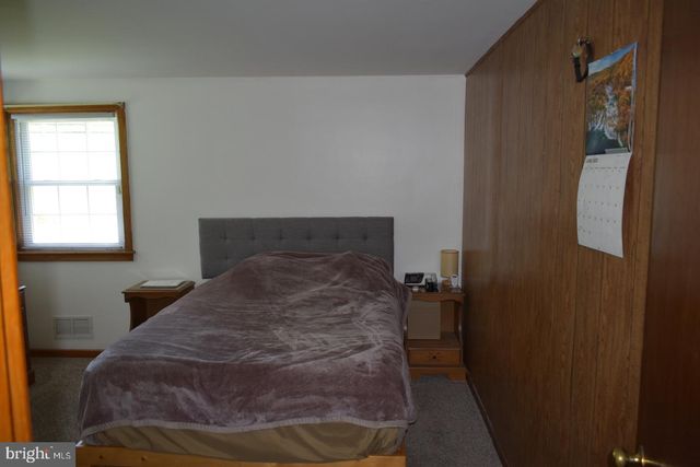 236 W ORE ST, Seven Valleys, PA 17360