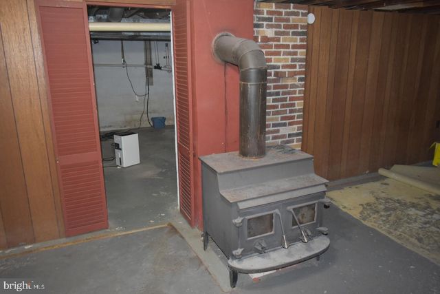 236 W ORE ST, Seven Valleys, PA 17360