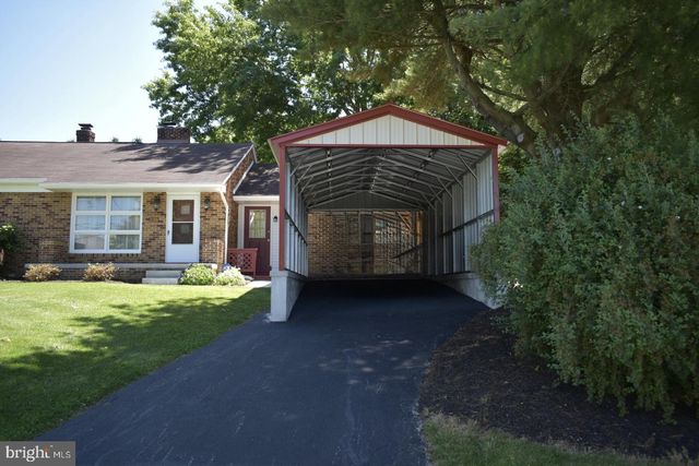 236 W ORE ST, Seven Valleys, PA 17360