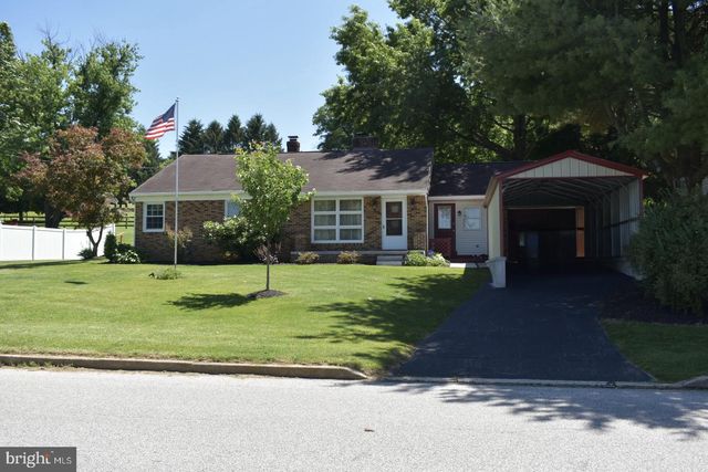 236 W ORE ST, Seven Valleys, PA 17360