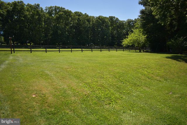 236 W ORE ST, Seven Valleys, PA 17360