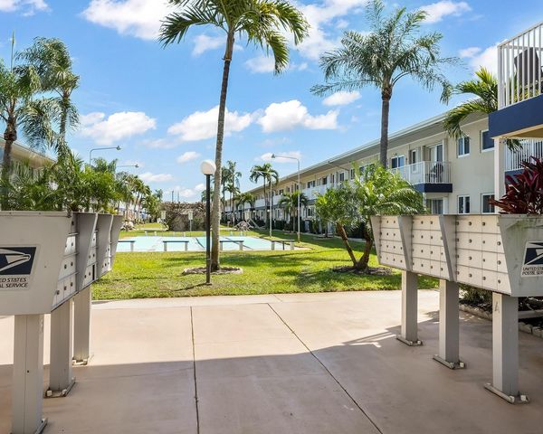 223 S Federal Highway 6, Dania Beach, FL 33004