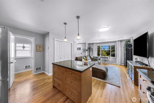 200 NW 1st Street, Coupeville, WA 98239