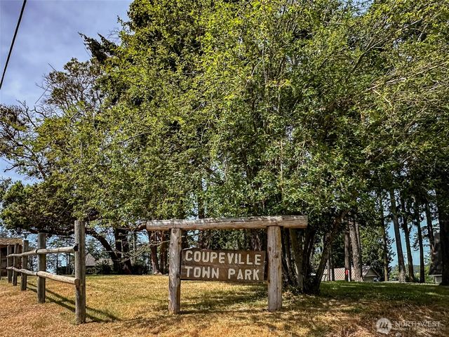 200 NW 1st Street, Coupeville, WA 98239