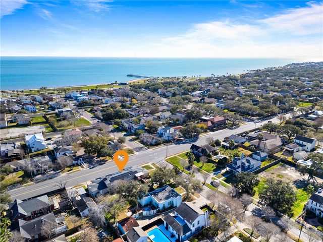 302 Cole St, Corpus Christi, TX 78404