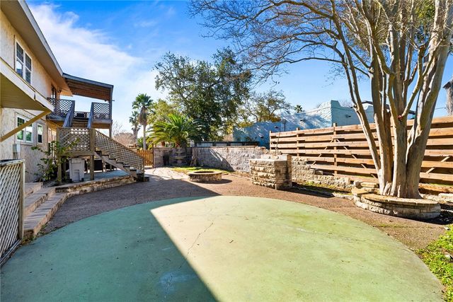 302 Cole St, Corpus Christi, TX 78404