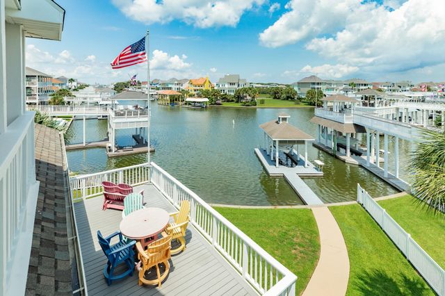 3635 Cove Lane, Galveston, TX 77554