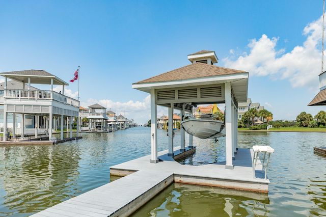 3635 Cove Lane, Galveston, TX 77554