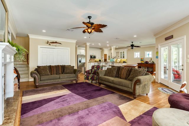 3635 Cove Lane, Galveston, TX 77554
