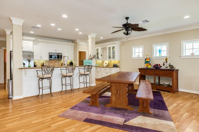 3635 Cove Lane, Galveston, TX 77554