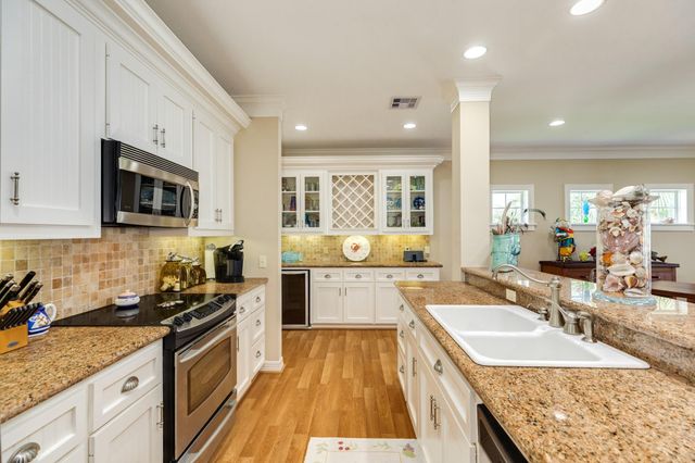 3635 Cove Lane, Galveston, TX 77554