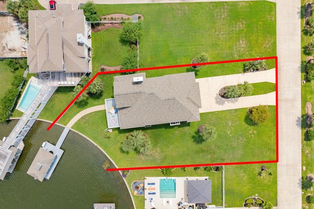 3635 Cove Lane, Galveston, TX 77554