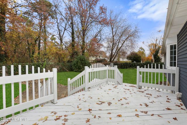 625 Commonwealth Boulevard, Toms River, NJ 08757