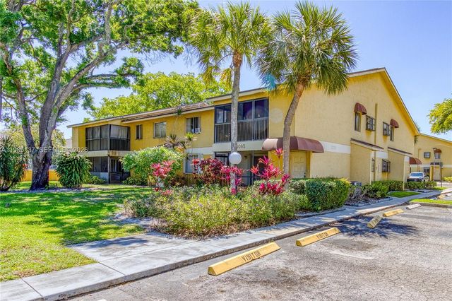 3095 N Oakland Forest Dr 104, Oakland Park, FL 33309