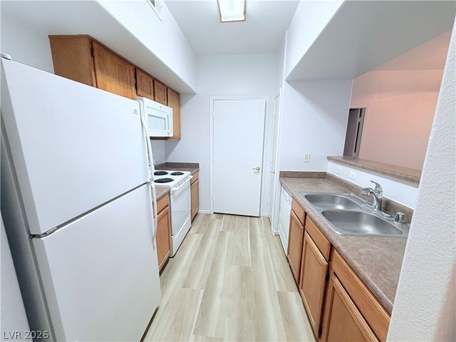 7255 West Sunset Road 1158, Las Vegas, NV 89113