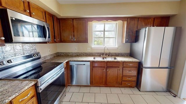 4025 Bakerfield RD, Virginia Beach, VA 23453