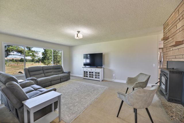11312 W Betz Rd, Cheney, WA 99004