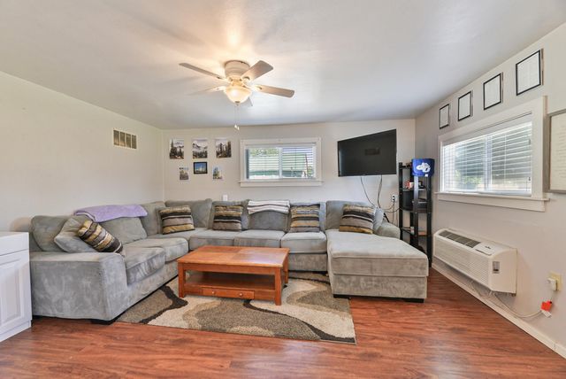 11312 W Betz Rd, Cheney, WA 99004